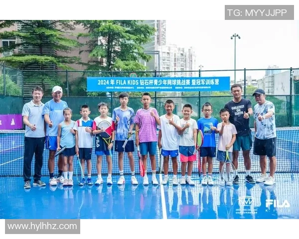 深圳网球队崛起之路:从选拔赛到全国舞台的成长历程 深圳网球队崛起之路:从选拔赛到全国舞台的成长历程