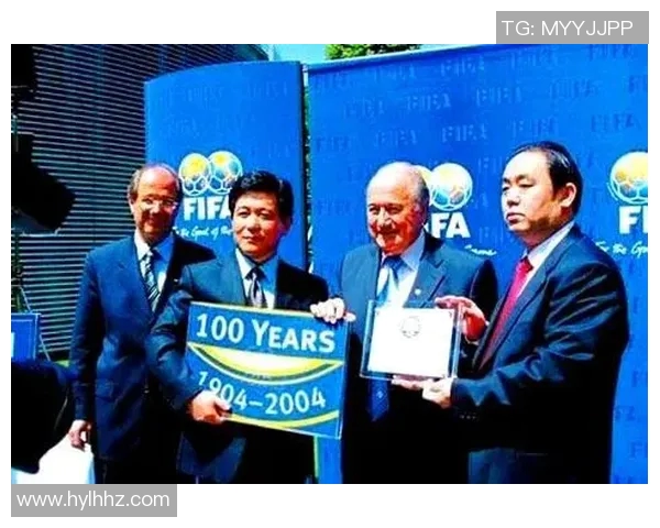 全球足球巨星齐聚中国共庆足球盛宴引发热潮 全球足球巨星齐聚中国共庆足球盛宴引发热潮