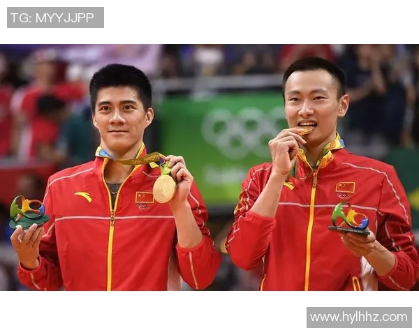 南京羽毛球队与成都羽毛球队赛后复盘分析双打配合与战术执行的关键因素 南京羽毛球队与成都羽毛球队赛后复盘分析双打配合与战术执行的关键因素